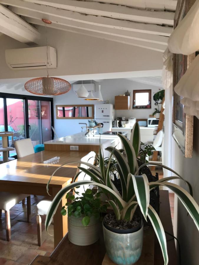 Bed & Breakfast Les Hauts De Cagnes Vue Mer Et Montagne Apartment ภายนอก รูปภาพ